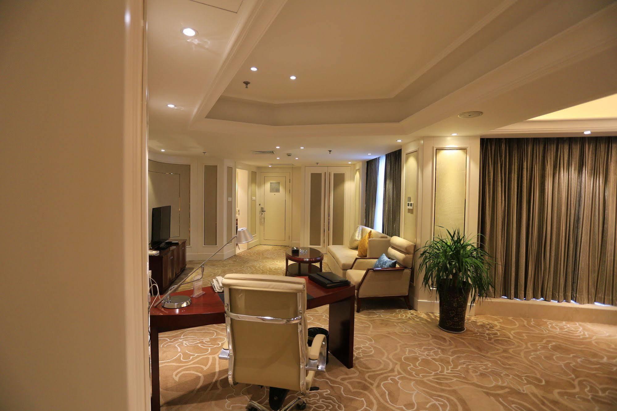 Baoji Jianguo Hotel Exterior foto